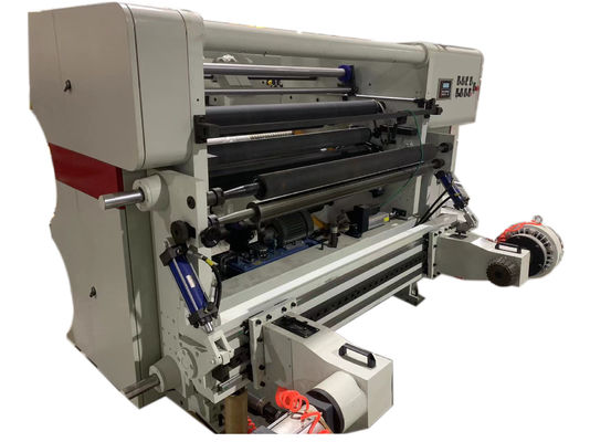 Machine de découpe à grande vitesse de 28 kW Machine de découpe de film plastique hors ligne 1200 mm 3PH