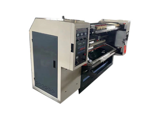 Machine de découpe d'étiquettes à repassage de film de 1300 mm Largeur minimale de 50 mm Pour l'industrie de l'étiquette