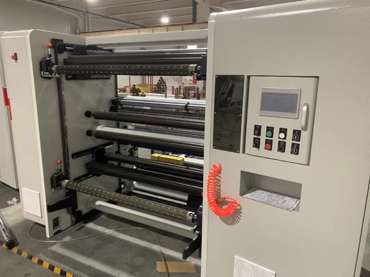Machine à découper à grande vitesse de grand diamètre pour rouleau principal de grand diamètre jusqu'à 1400 mm