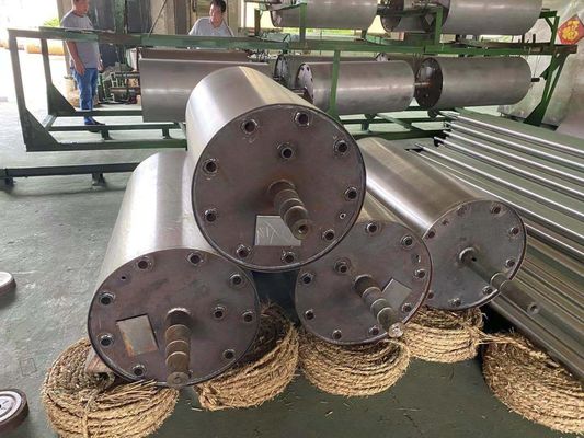 1300 Type de rouleau de chauffage électrique en acier composite, revêtement de surface de rouleau avec traitement de surface miroir