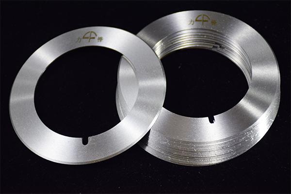 Ronde lamine de découpe rotative de haute précision lamine de bord en PVC lamines rotatives machine de découpe de tuyaux de papier ruban adhésif machine de découpe lamine 17